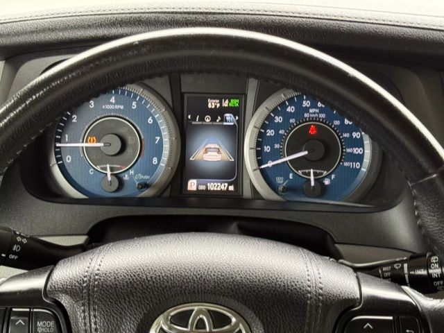 Vehicle image 34 of 49