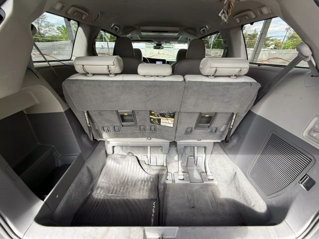 Vehicle image 20 of 49