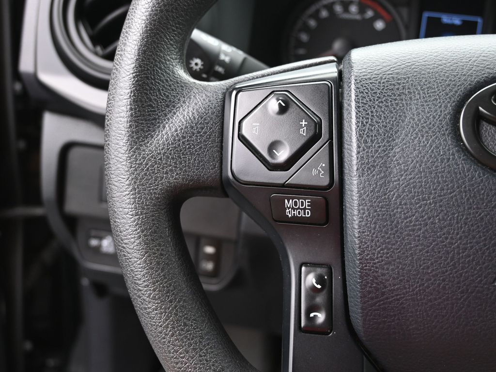 Vehicle image 36 of 41