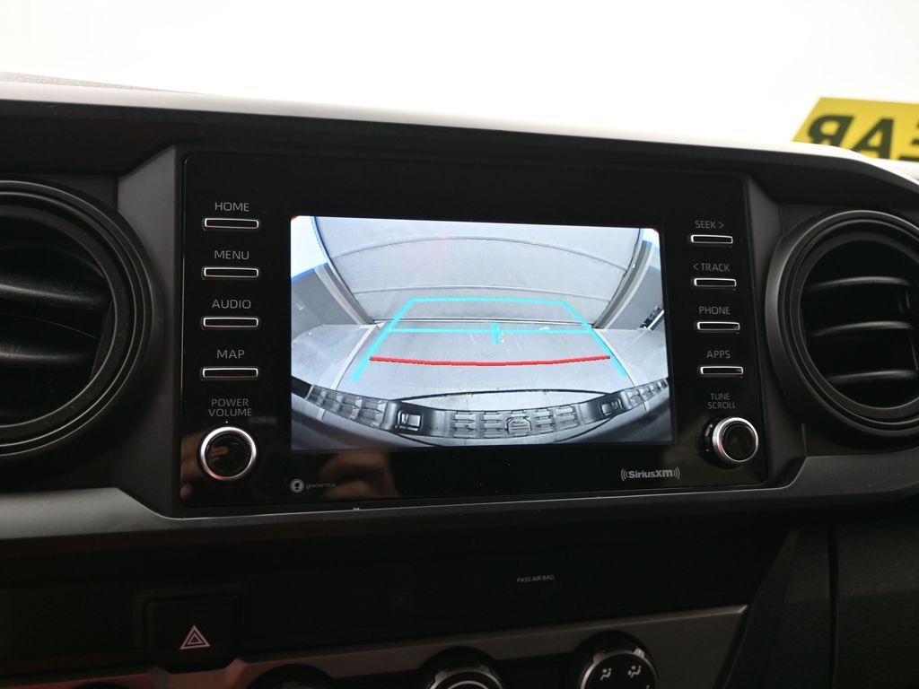 Vehicle image 31 of 41