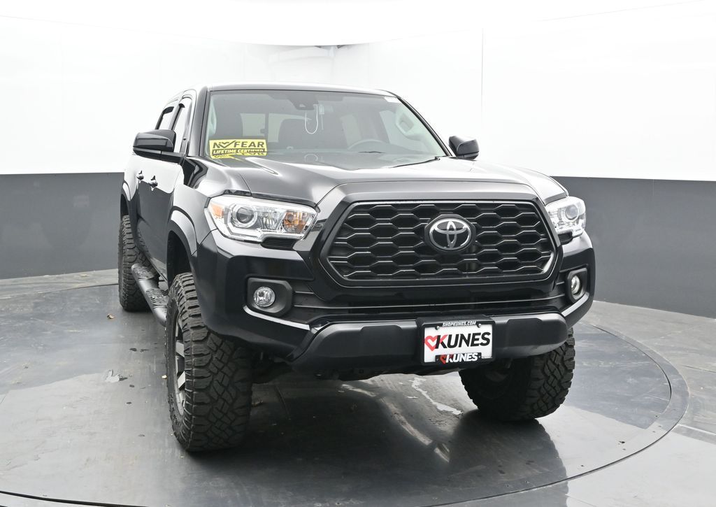 Vehicle image 6 of 41
