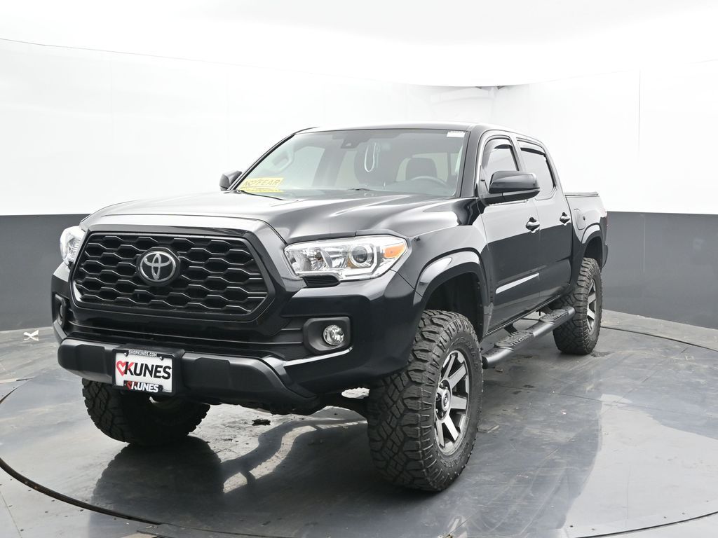 Vehicle image 3 of 41