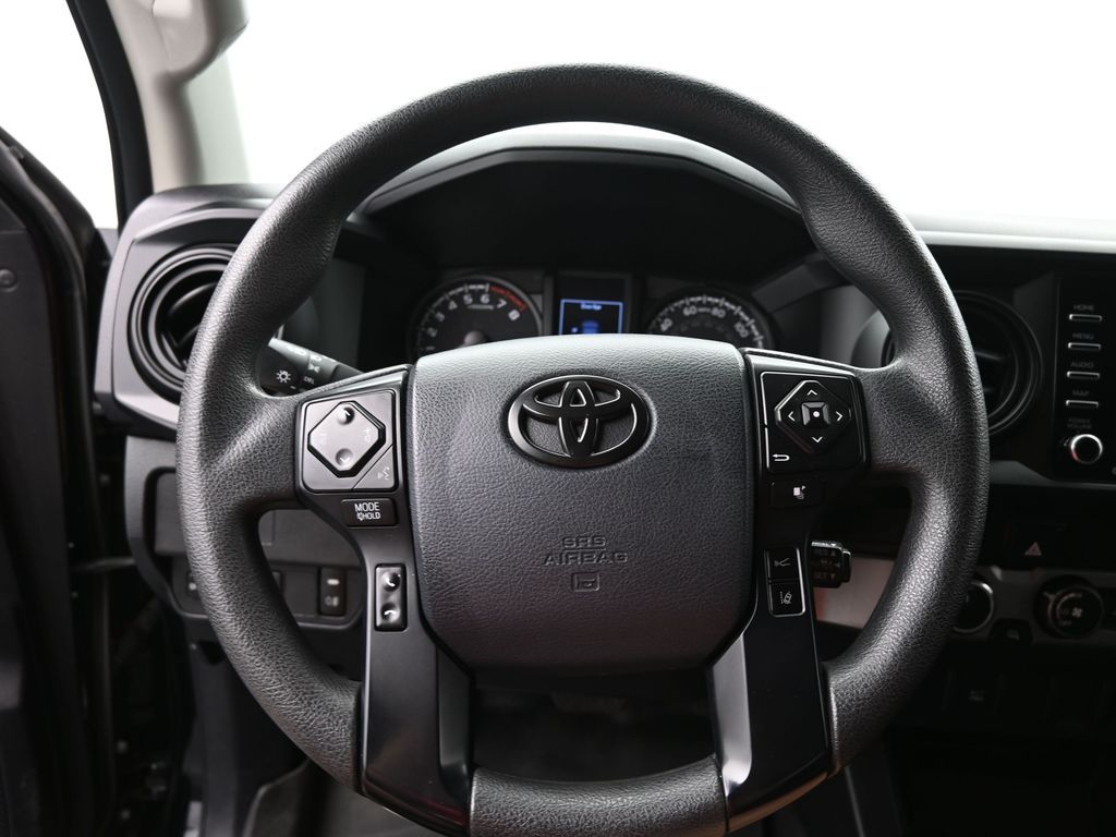 Vehicle image 37 of 41
