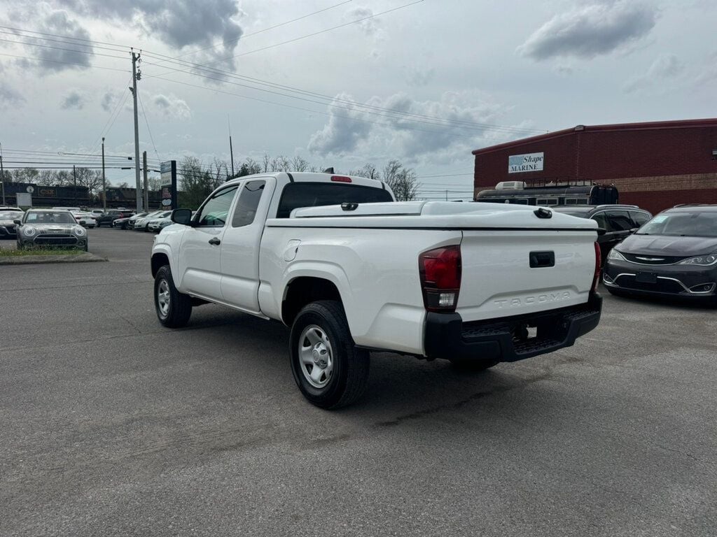 Vehicle image 7 of 16