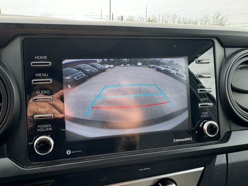 Vehicle image 16 of 16