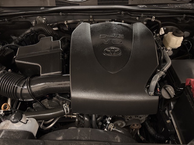 Vehicle image 9 of 22