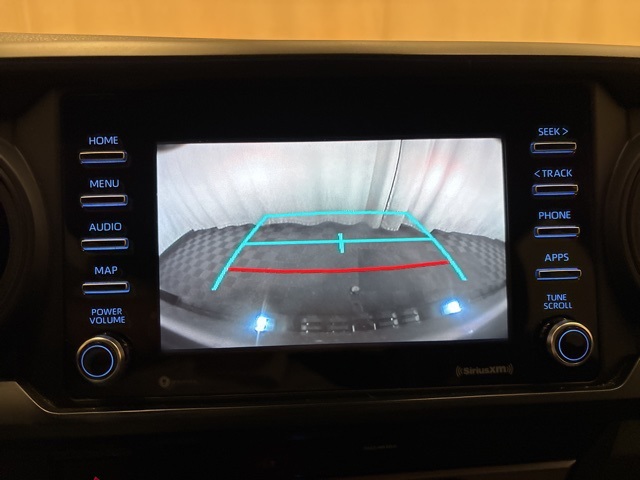 Vehicle image 18 of 22