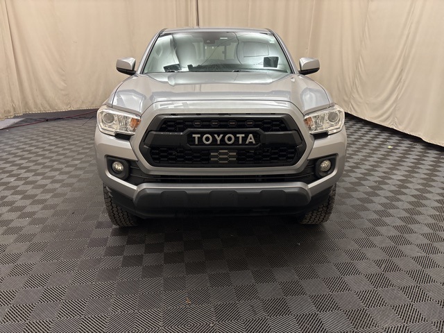 Vehicle image 3 of 22