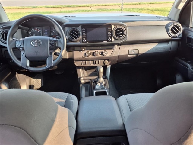 Vehicle image 16 of 21