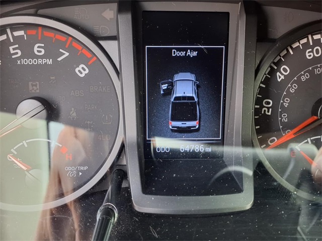Vehicle image 7 of 21