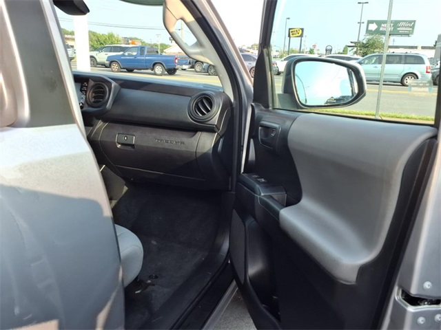 Vehicle image 21 of 21