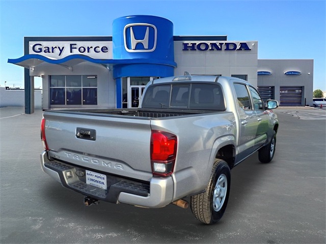 Vehicle image 3 of 21
