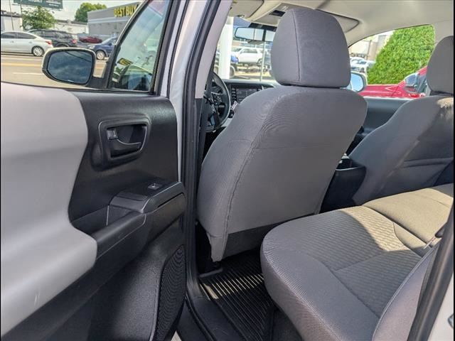 Vehicle image 16 of 23