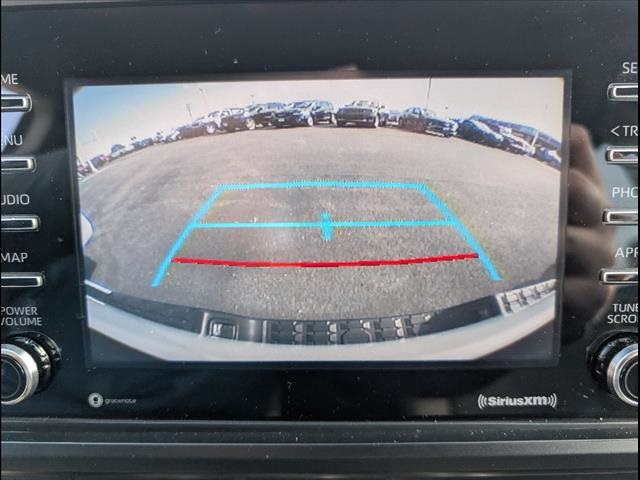 Vehicle image 10 of 23