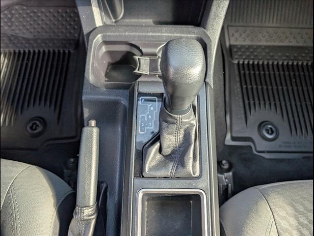 Vehicle image 12 of 23