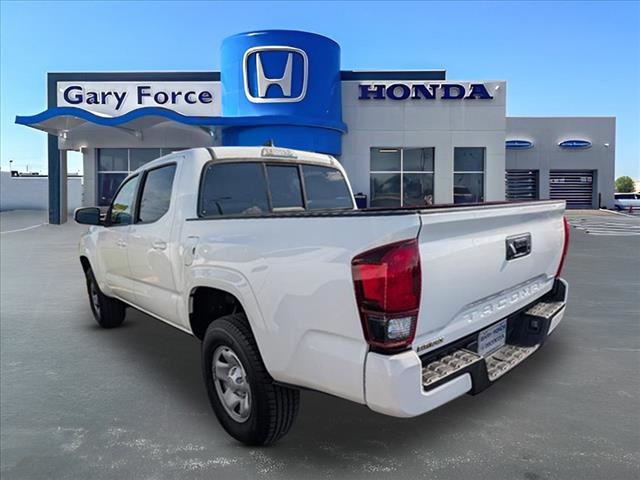 Vehicle image 3 of 23