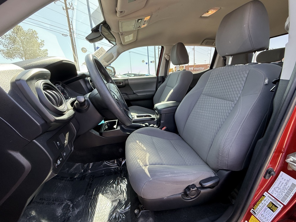 Vehicle image 11 of 25