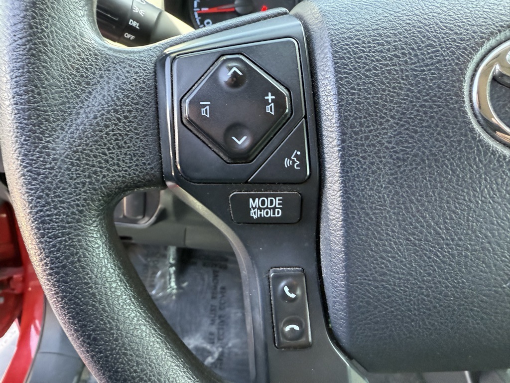 Vehicle image 14 of 25