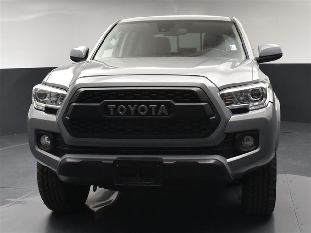 Vehicle image 4 of 53