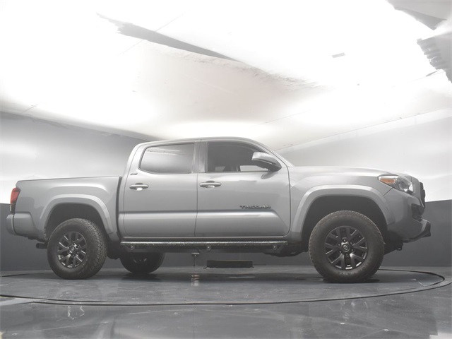 Vehicle image 9 of 53