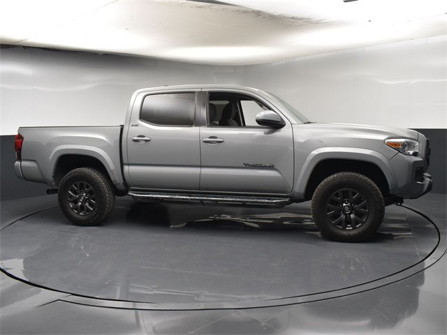 Vehicle image 12 of 53