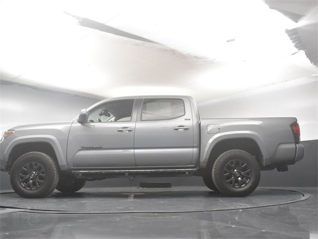 Vehicle image 25 of 53