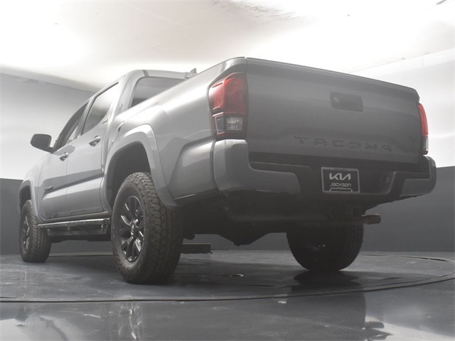 Vehicle image 15 of 53