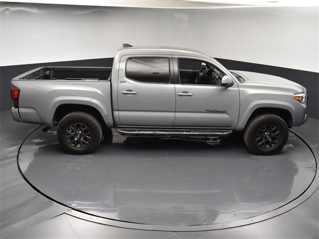 Vehicle image 8 of 53