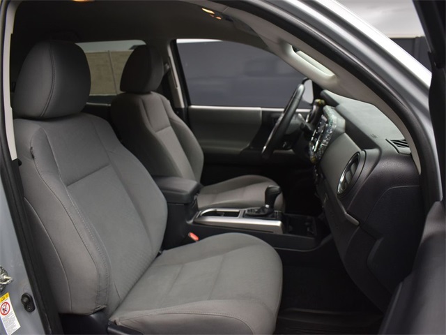 Vehicle image 34 of 53