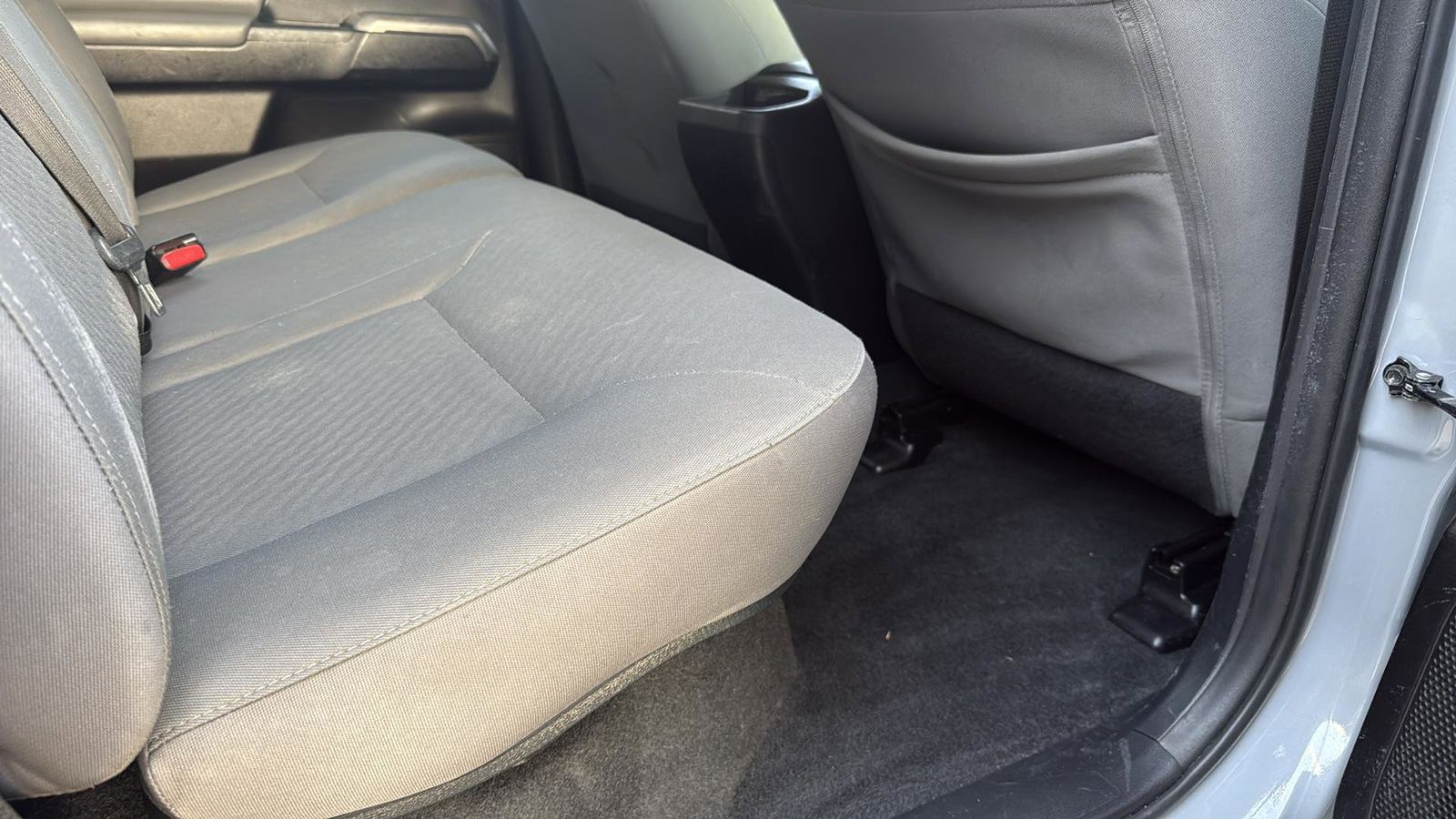 Vehicle image 28 of 29