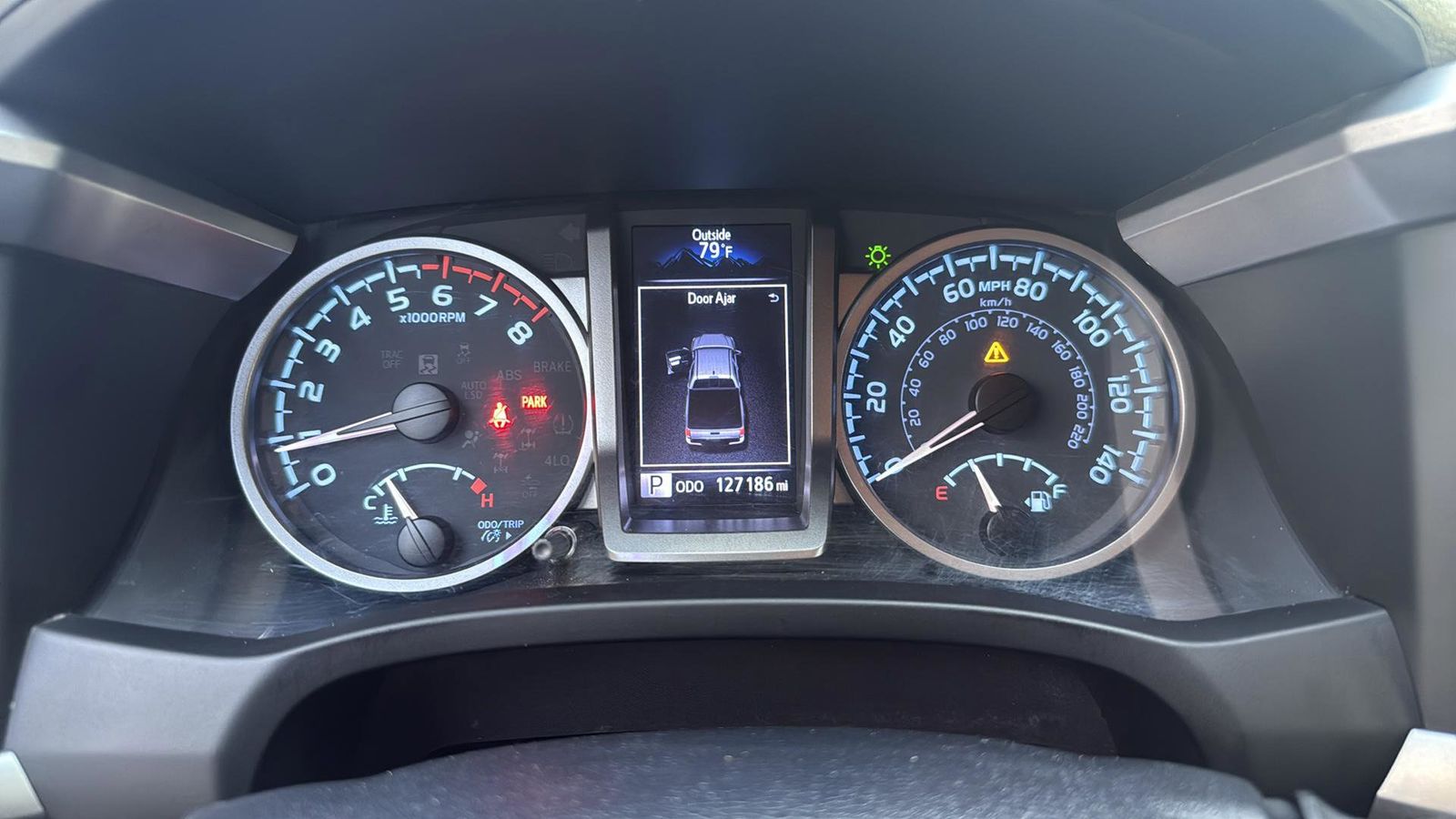Vehicle image 15 of 29