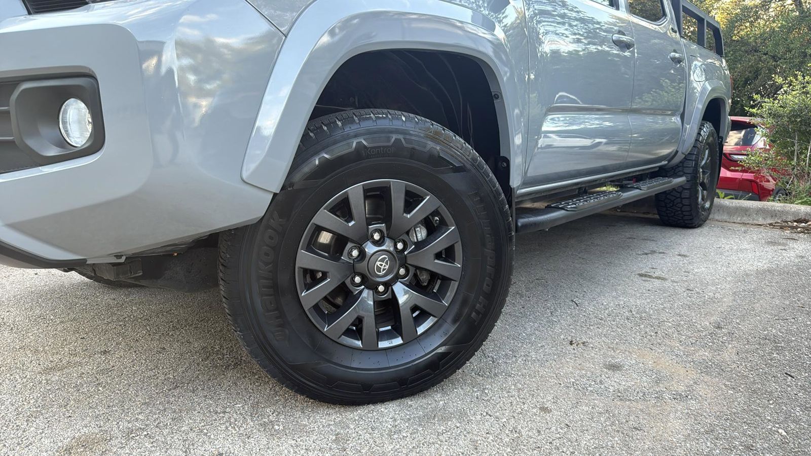 Vehicle image 10 of 29