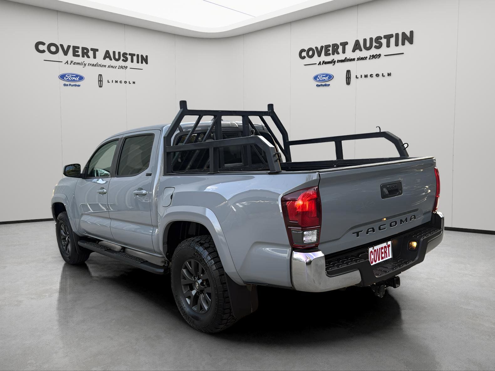 Vehicle image 7 of 29