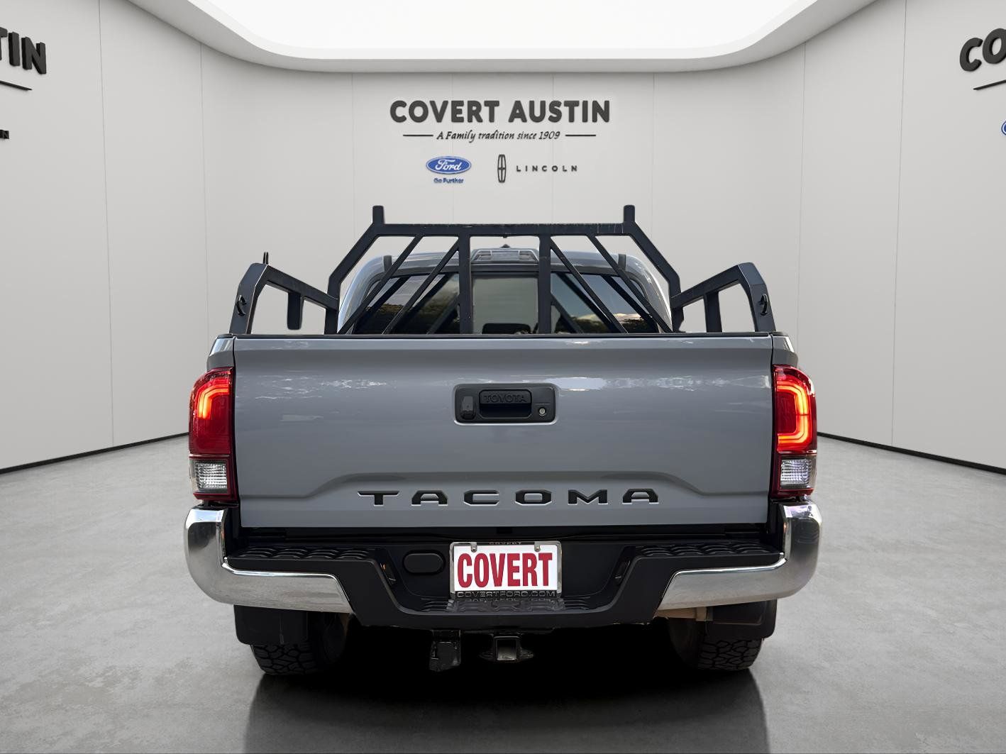 Vehicle image 6 of 29