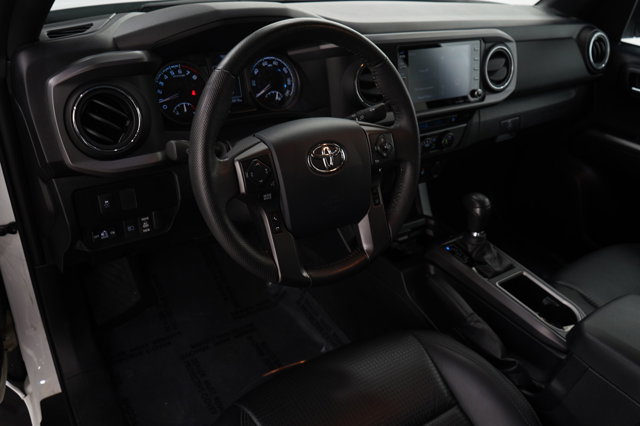Vehicle image 22 of 30