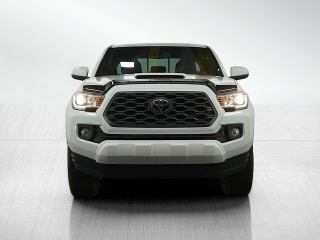 Vehicle image 2 of 30