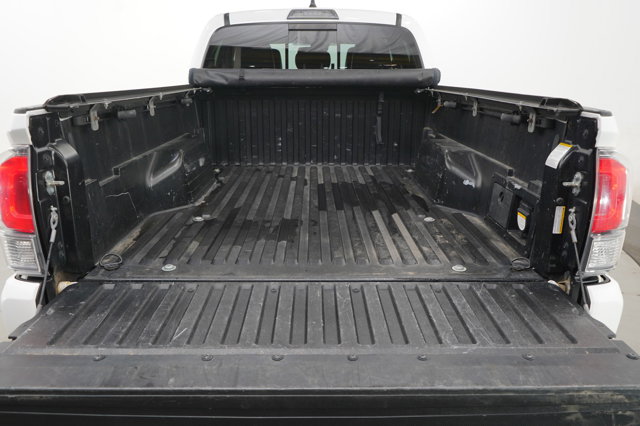 Vehicle image 15 of 30