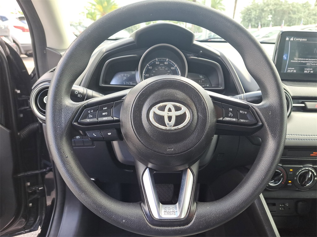 Vehicle image 17 of 23