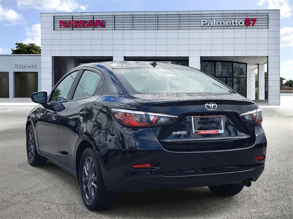 Vehicle image 6 of 23