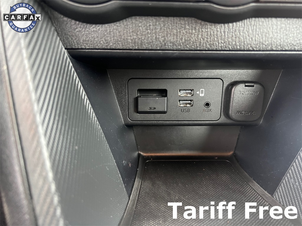 Vehicle image 16 of 19