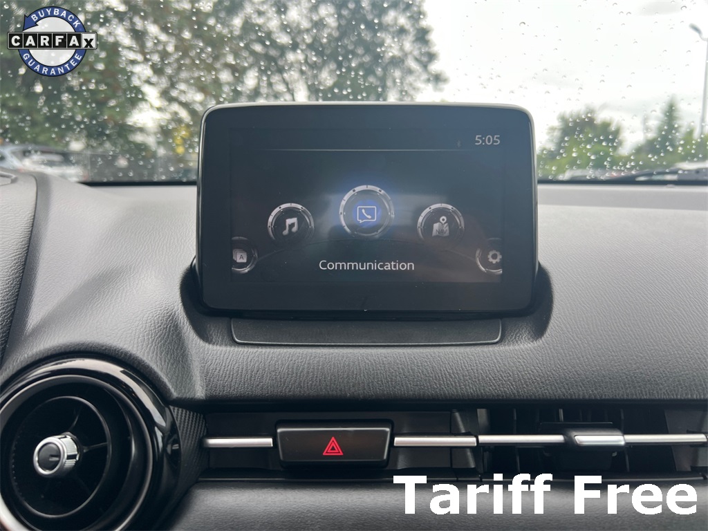 Vehicle image 15 of 19