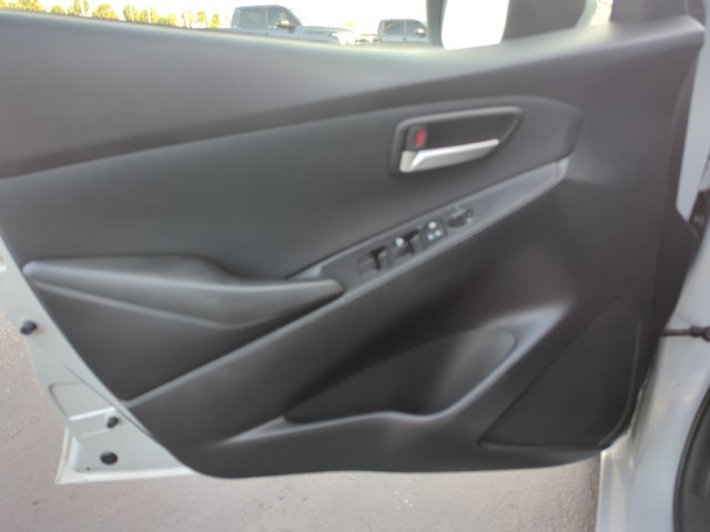 Vehicle image 11 of 30