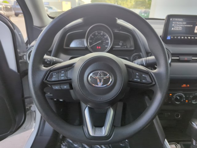 Vehicle image 15 of 30