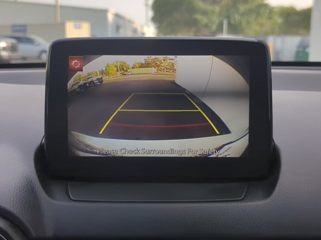Vehicle image 22 of 30