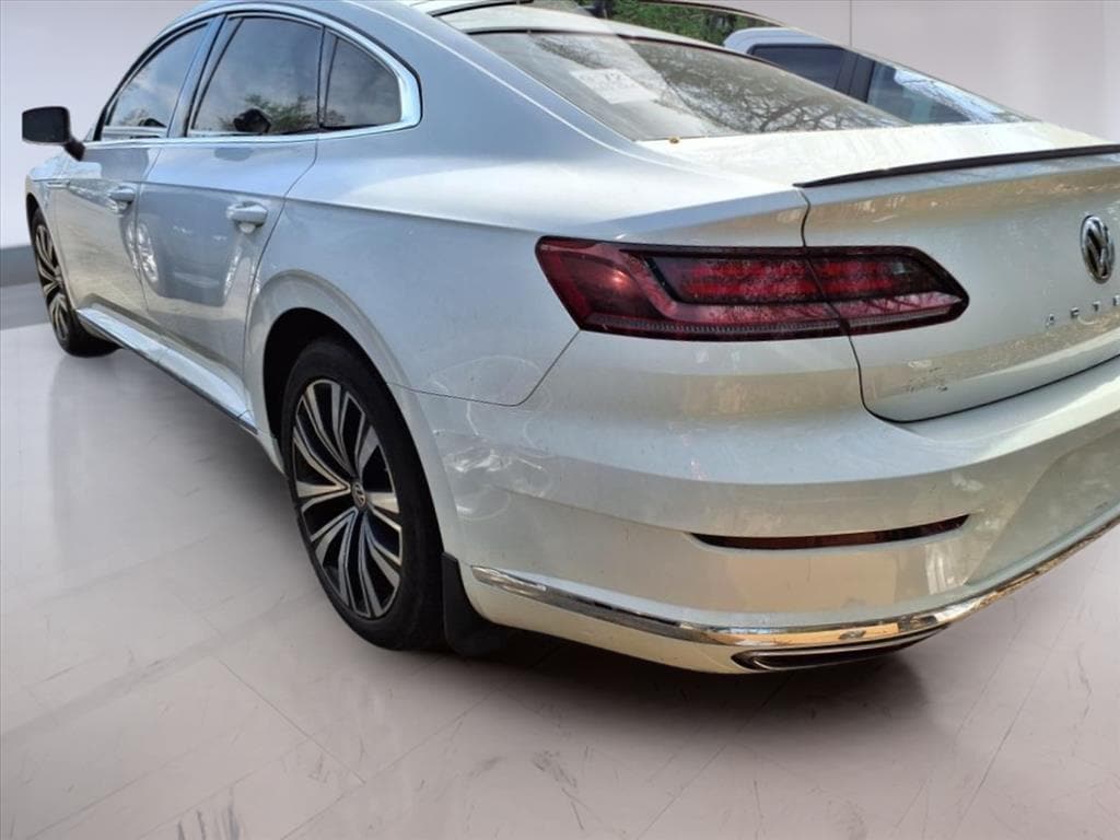 Vehicle image 4 of 18