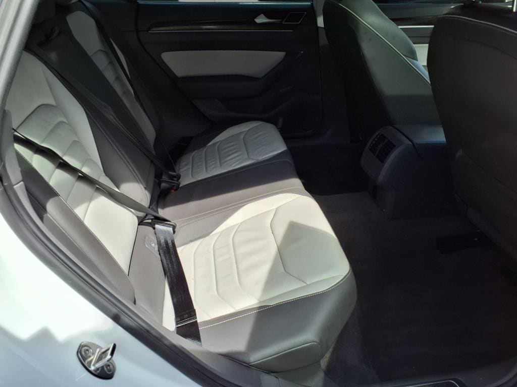 Vehicle image 8 of 18