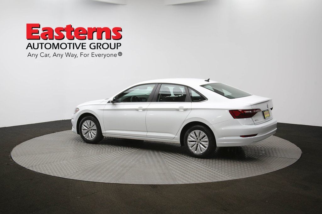 Vehicle image 34 of 61