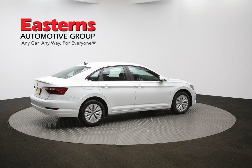 Vehicle image 19 of 61
