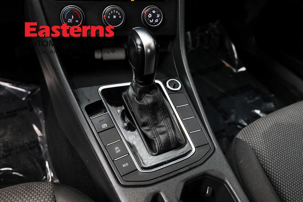 Vehicle image 42 of 61