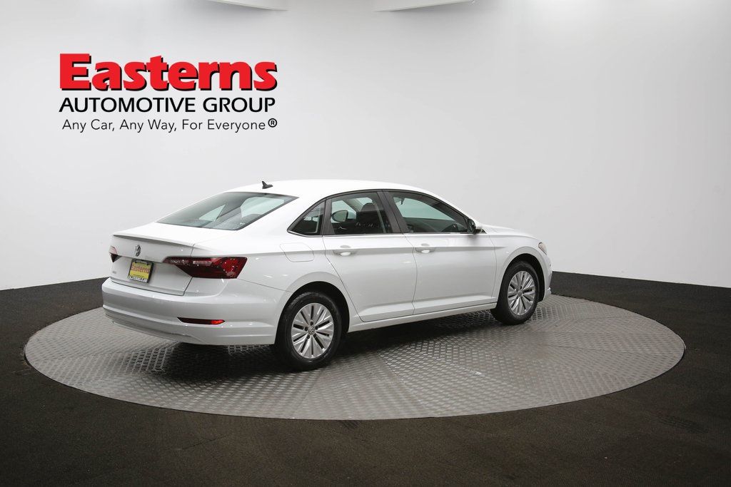 Vehicle image 18 of 61